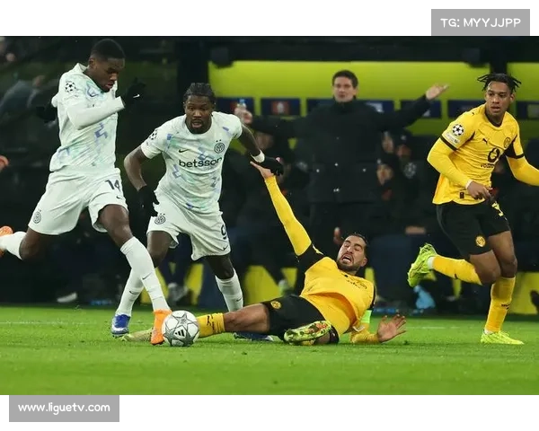 中场控制力的重要性:埃姆雷·詹缺阵对多特蒙德体系的影响 中场控制力的重要性:埃姆雷·詹缺阵对多特蒙德体系的影响